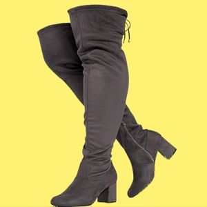 Wide leg boots